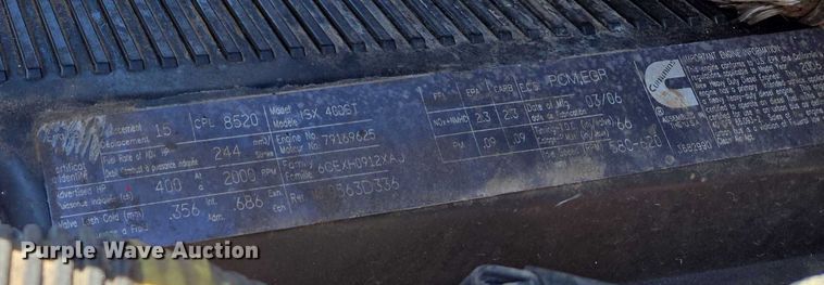 image for item EU3542 2007 International 9400i semi truck