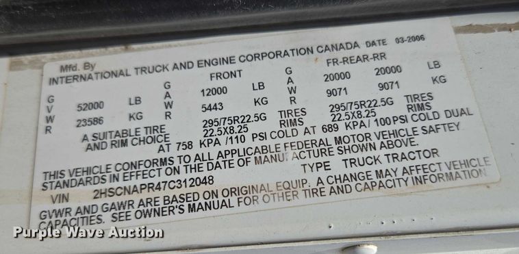 image for item EU3542 2007 International 9400i semi truck