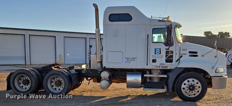 image for item EU3751 2012 Mack CXU semi truck