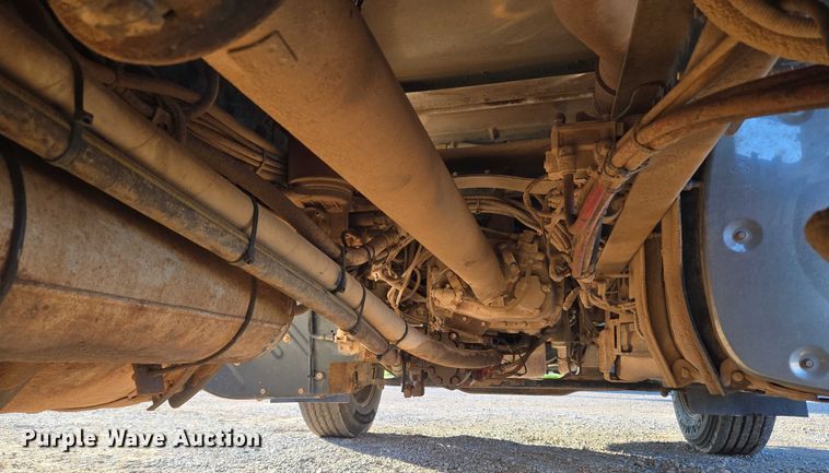 image for item EU3751 2012 Mack CXU semi truck