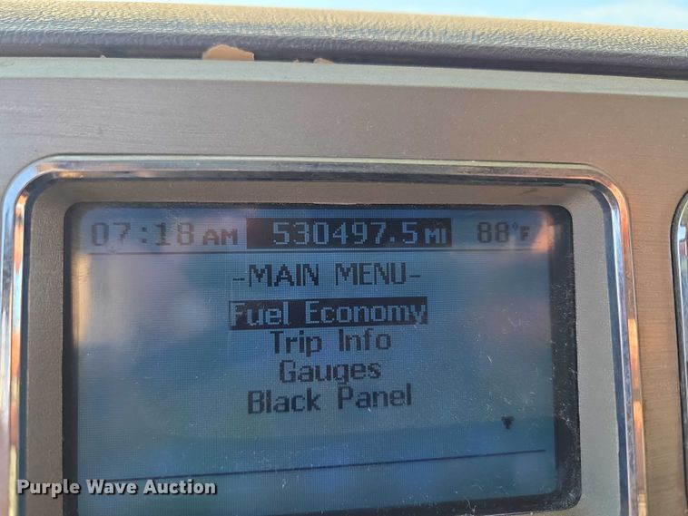 image for item EU3751 2012 Mack CXU semi truck