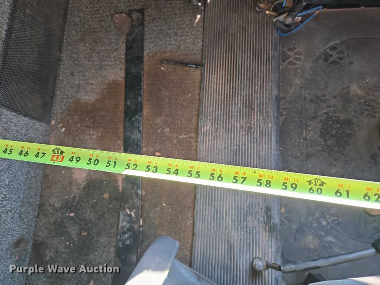 image for item EU3751 2012 Mack CXU semi truck