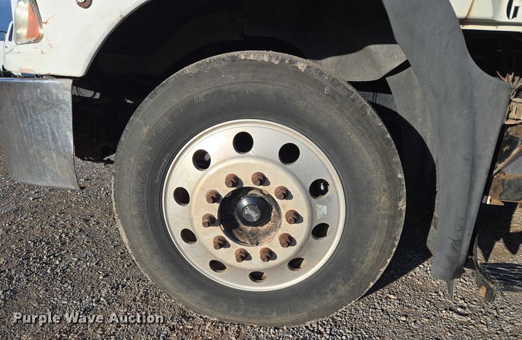 image for item EU3751 2012 Mack CXU semi truck