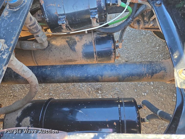 image for item EU3752 2000 Freightliner MB70 semi truck