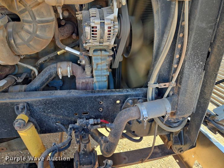 image for item EU3752 2000 Freightliner MB70 semi truck