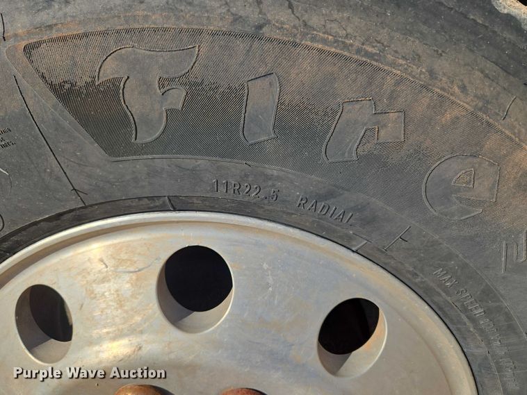 image for item EU3752 2000 Freightliner MB70 semi truck