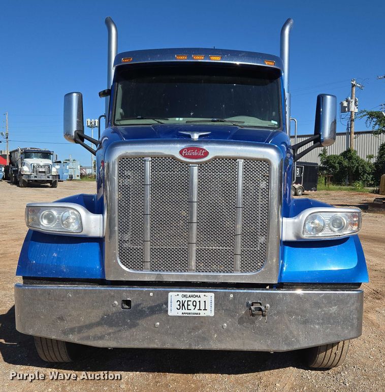 image for item EU3754 2019 Peterbilt 567 semi truck