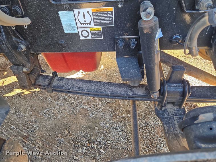 image for item EU3754 2019 Peterbilt 567 semi truck