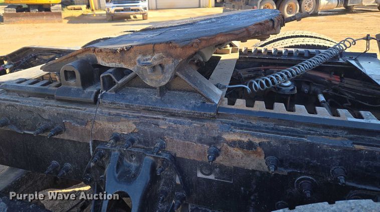 image for item EU3754 2019 Peterbilt 567 semi truck