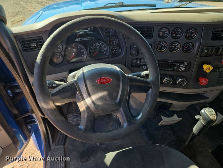image for item EU3754 2019 Peterbilt 567 semi truck