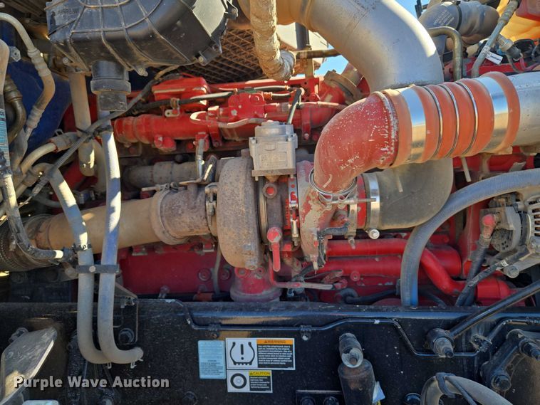 image for item EU3754 2019 Peterbilt 567 semi truck