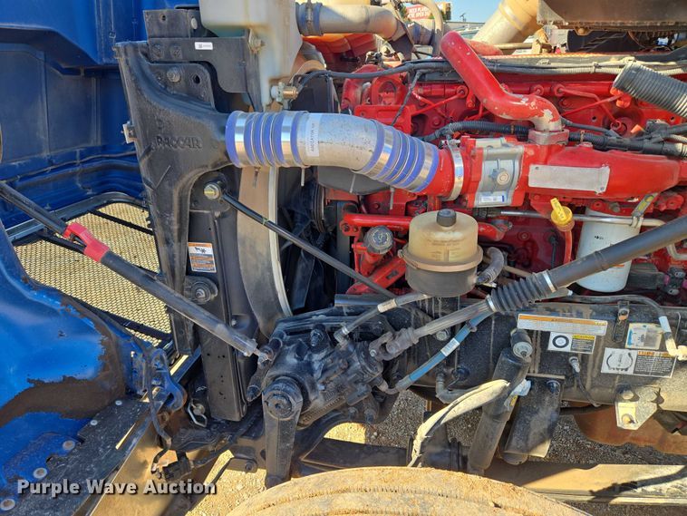 image for item EU3754 2019 Peterbilt 567 semi truck