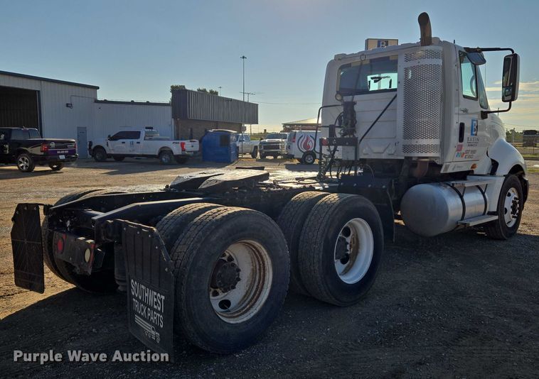 image for item EU3755 2011 International Prostar semi truck
