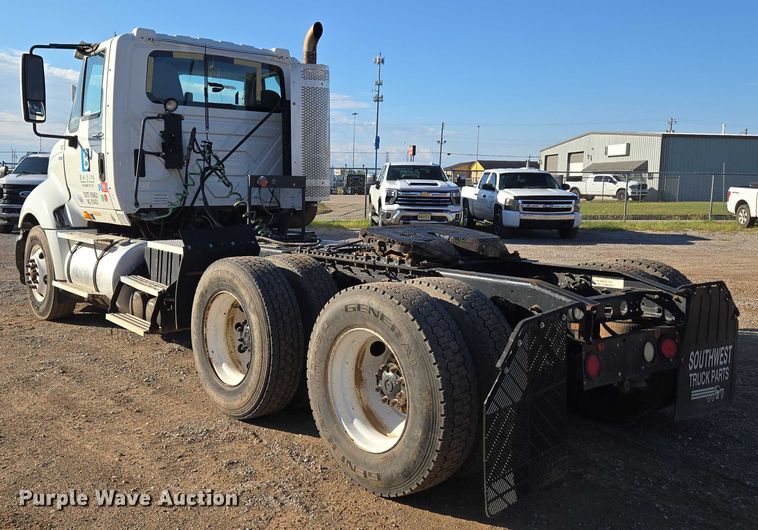 image for item EU3755 2011 International Prostar semi truck