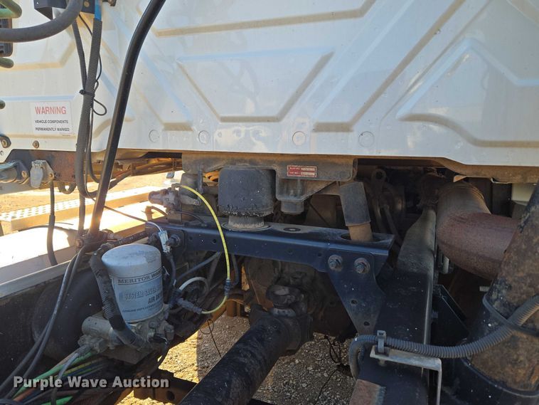 image for item EU3755 2011 International Prostar semi truck