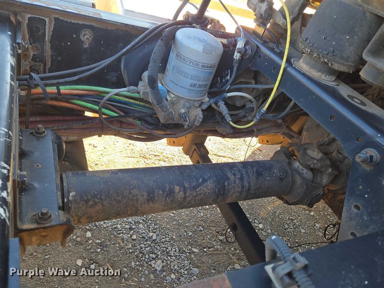 image for item EU3755 2011 International Prostar semi truck