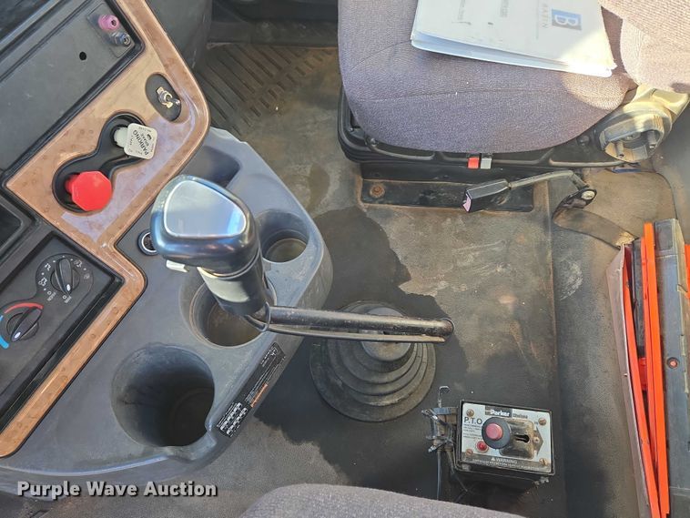 image for item EU3755 2011 International Prostar semi truck