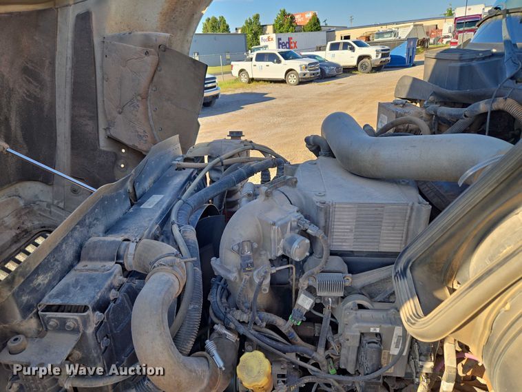 image for item EU3755 2011 International Prostar semi truck