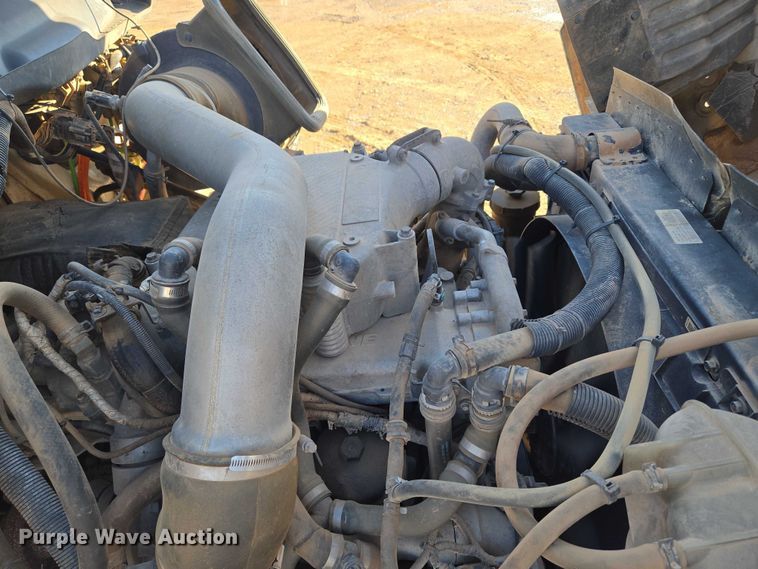 image for item EU3755 2011 International Prostar semi truck