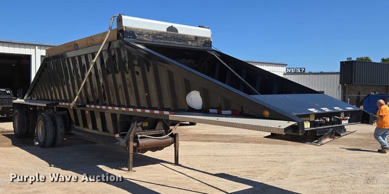 image for item EU3756 2019 Construction Trailers Specialties Trailer BDT-42 bottom dump trailer