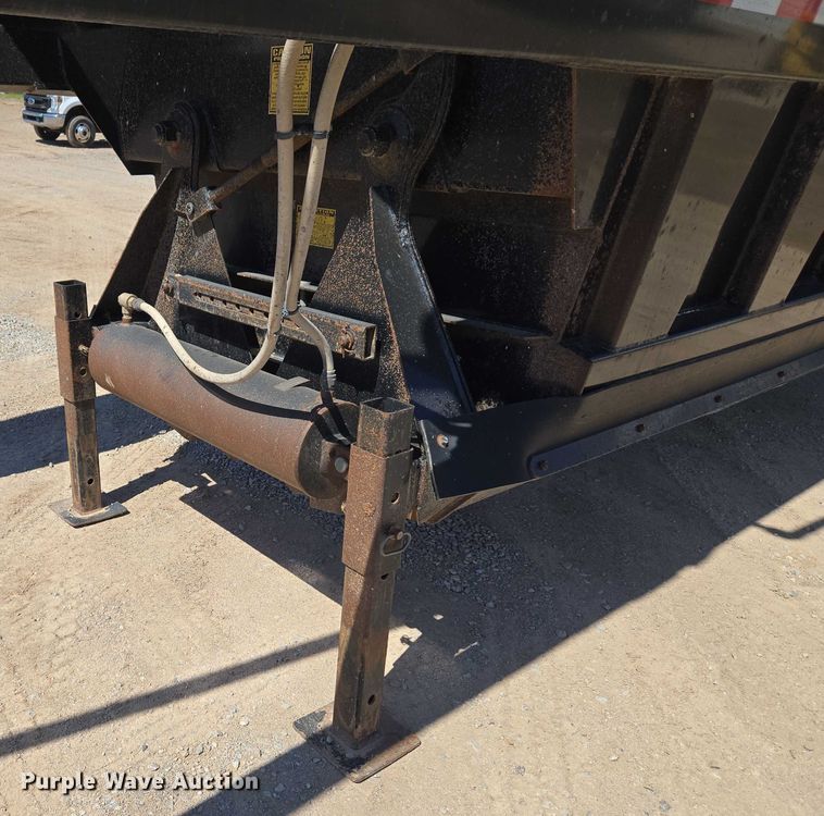 image for item EU3756 2019 Construction Trailers Specialties Trailer BDT-42 bottom dump trailer