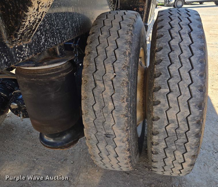 image for item EU3756 2019 Construction Trailers Specialties Trailer BDT-42 bottom dump trailer