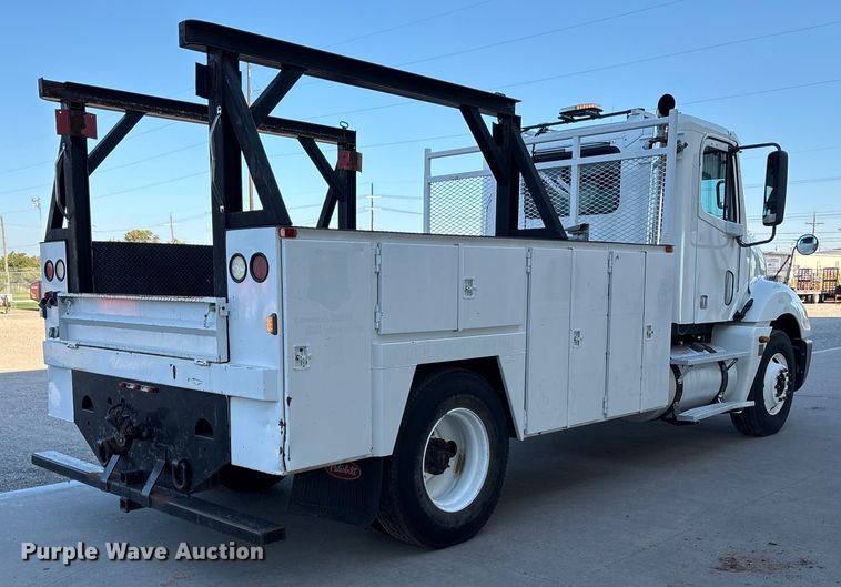 image for item EU4625 2005 Freightliner Columbia utility / service truck