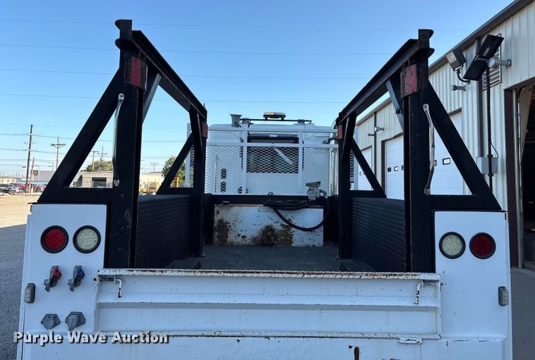 image for item EU4625 2005 Freightliner Columbia utility / service truck