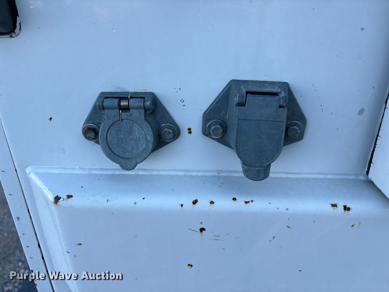 image for item EU4625 2005 Freightliner Columbia utility / service truck