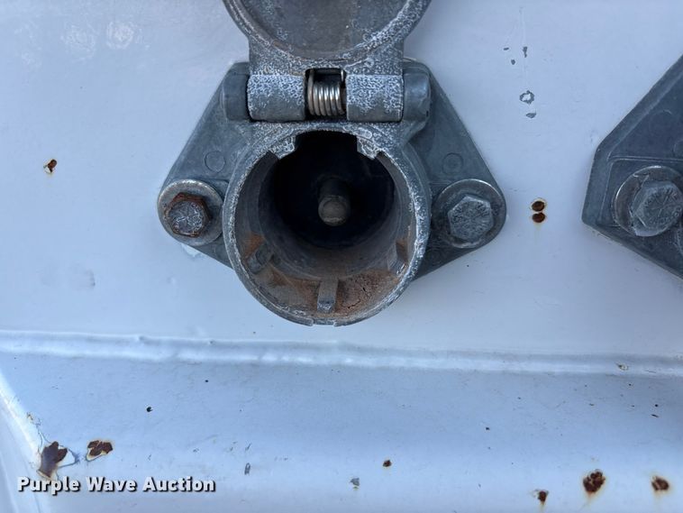 image for item EU4625 2005 Freightliner Columbia utility / service truck