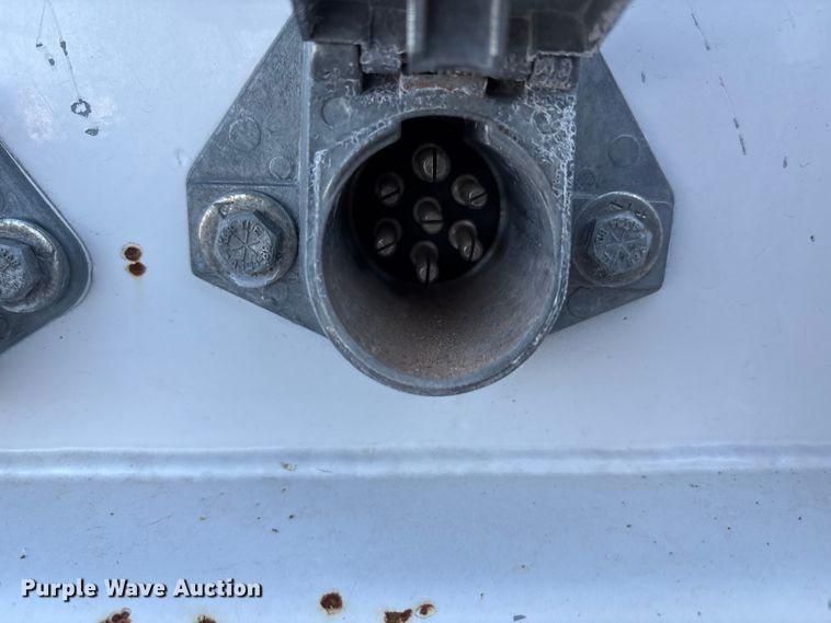 image for item EU4625 2005 Freightliner Columbia utility / service truck