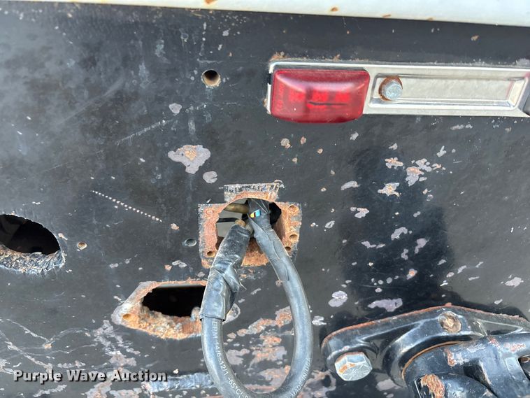 image for item EU4625 2005 Freightliner Columbia utility / service truck