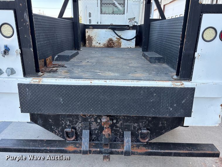 image for item EU4625 2005 Freightliner Columbia utility / service truck