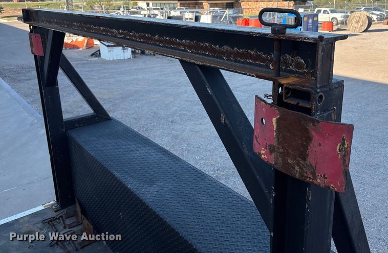 image for item EU4625 2005 Freightliner Columbia utility / service truck