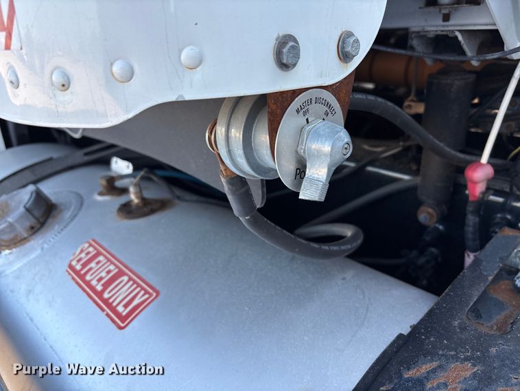 image for item EU4625 2005 Freightliner Columbia utility / service truck