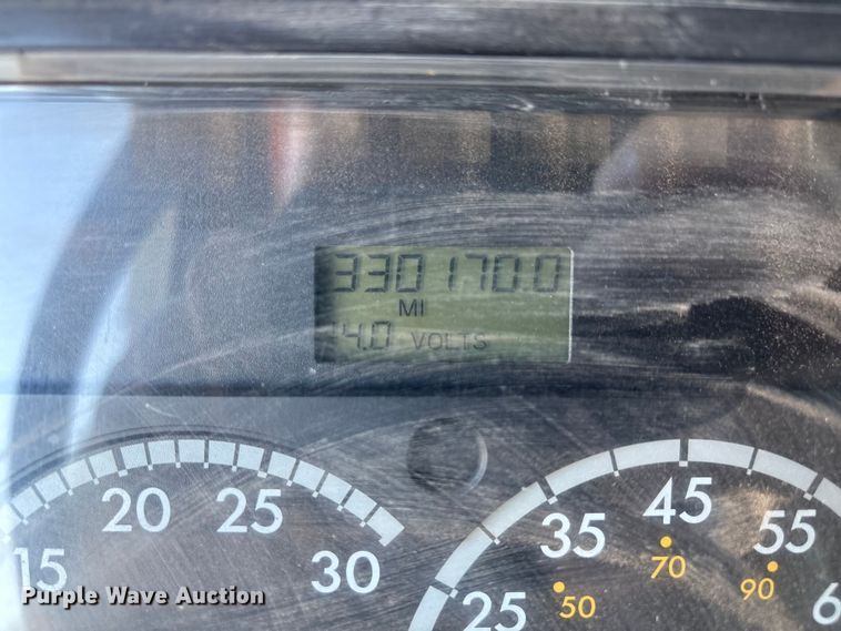 image for item EU4625 2005 Freightliner Columbia utility / service truck