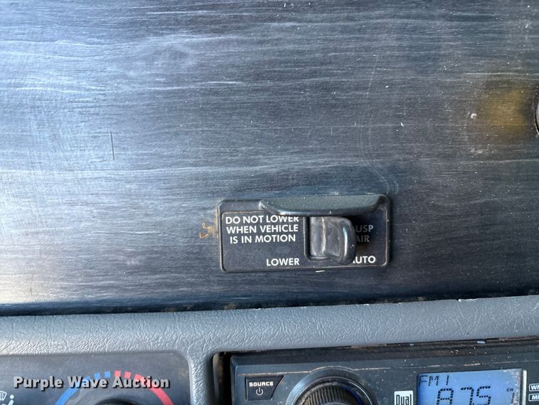 image for item EU4625 2005 Freightliner Columbia utility / service truck