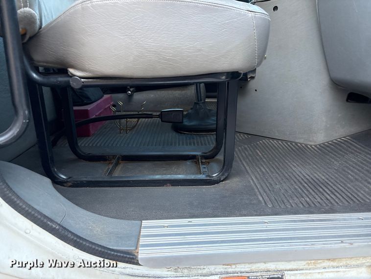 image for item EU4625 2005 Freightliner Columbia utility / service truck