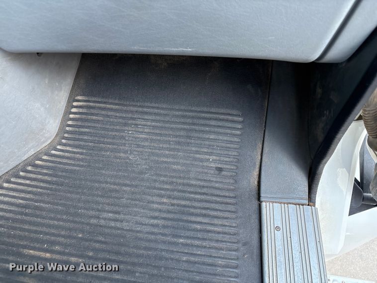 image for item EU4625 2005 Freightliner Columbia utility / service truck