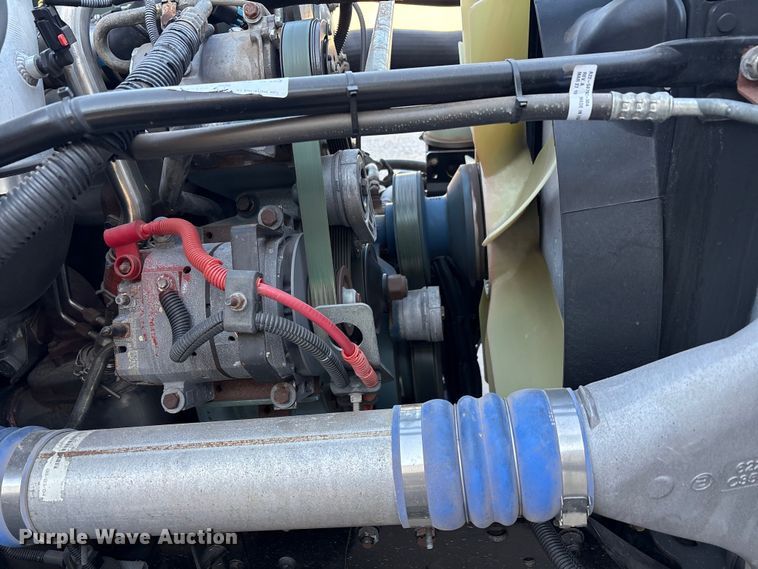 image for item EU4625 2005 Freightliner Columbia utility / service truck