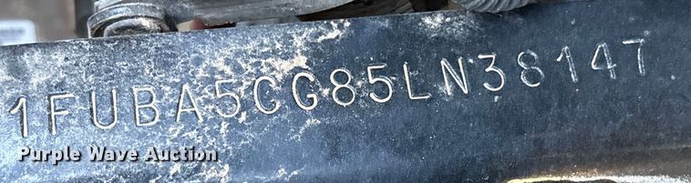 image for item EU4625 2005 Freightliner Columbia utility / service truck