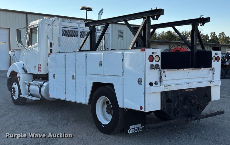 image for item EU4626 2006 Freightliner Columbia utility / service truck