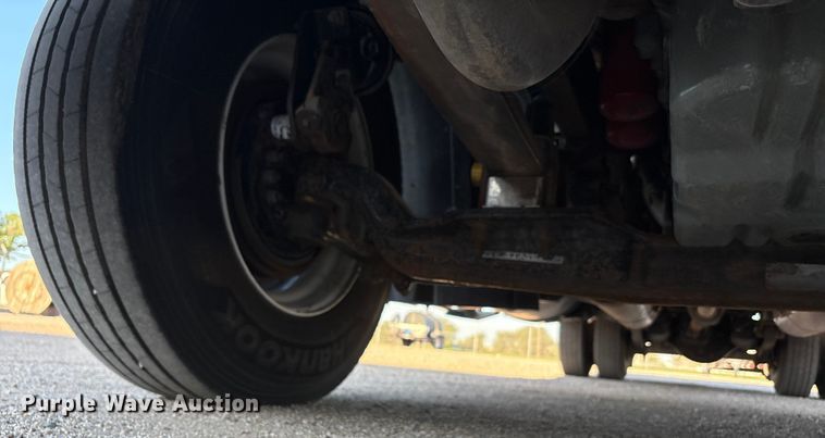 image for item EU4626 2006 Freightliner Columbia utility / service truck