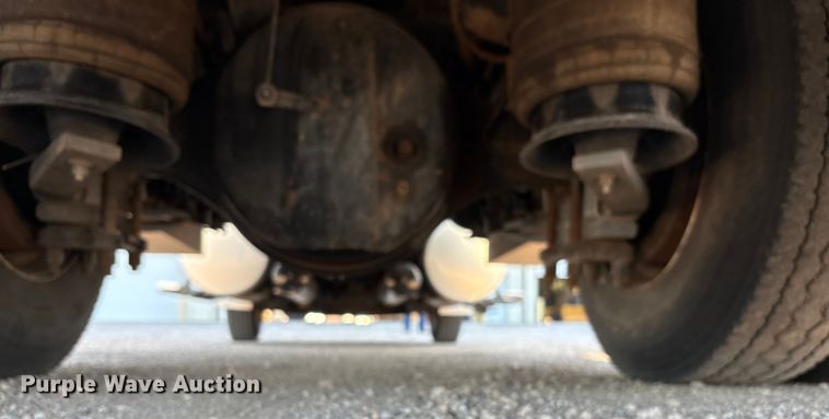 image for item EU4626 2006 Freightliner Columbia utility / service truck