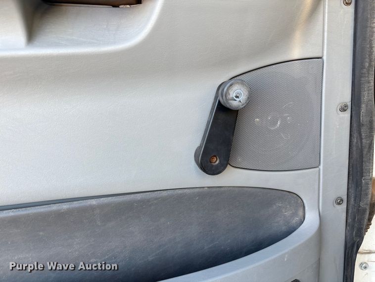 image for item EU4626 2006 Freightliner Columbia utility / service truck