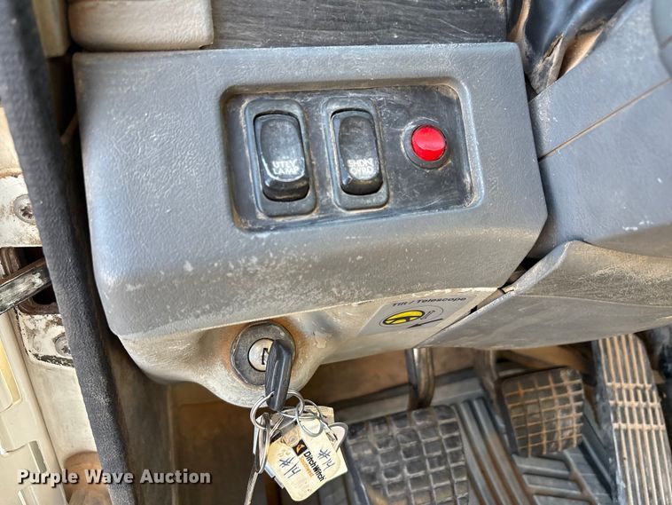 image for item EU4626 2006 Freightliner Columbia utility / service truck