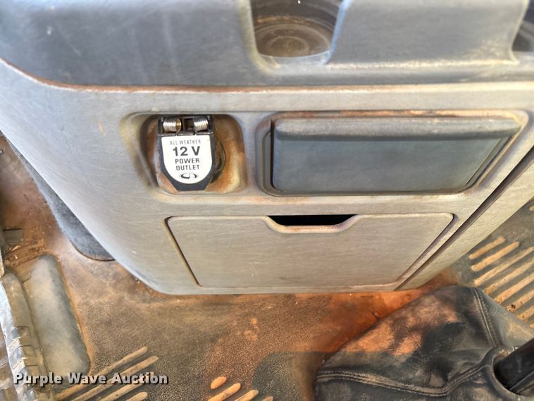 image for item EU4626 2006 Freightliner Columbia utility / service truck