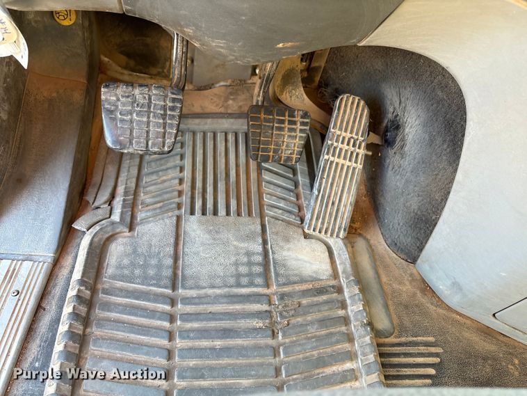 image for item EU4626 2006 Freightliner Columbia utility / service truck