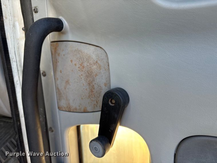 image for item EU4626 2006 Freightliner Columbia utility / service truck