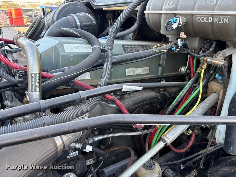 image for item EU4626 2006 Freightliner Columbia utility / service truck